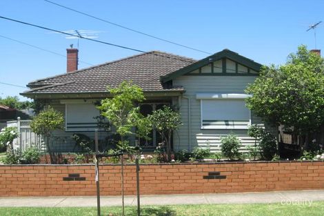 6 Kingaroy Rd, Sunshine, VIC 3020