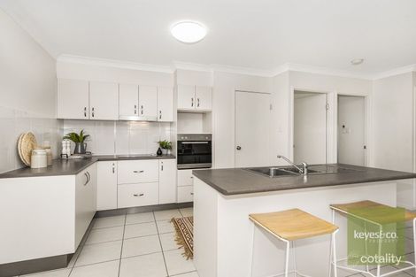 Property photo of 10 Outcrop Rise Cosgrove QLD 4818