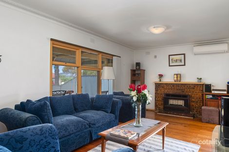 Property photo of 19 Raglan Street Avondale Heights VIC 3034