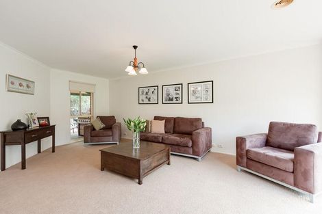 Property photo of 13 Stringybark Place South Morang VIC 3752