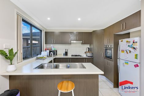 Property photo of 18A Glory Road Glenfield NSW 2167