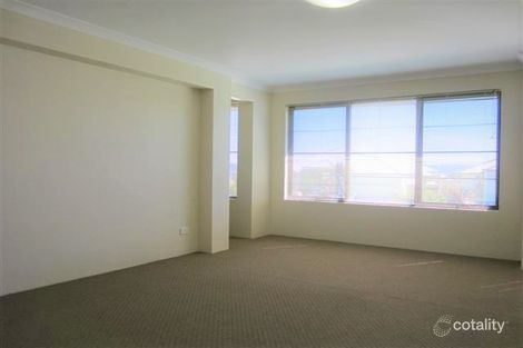 Property photo of 4 Carothers Meander Tapping WA 6065
