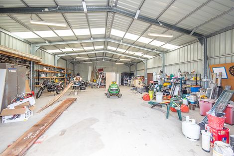 34 Hirst Ct, Ningi, QLD 4511