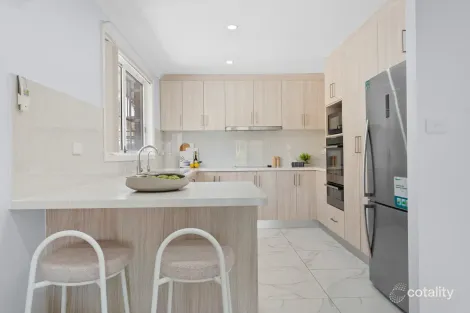 Property photo of 1 Tucker Place Edensor Park NSW 2176