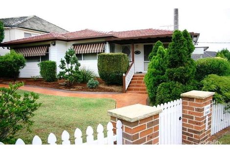 Property photo of 1 Bundarra Road Campbelltown NSW 2560