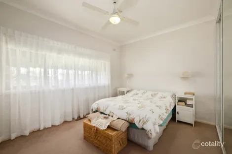 Property photo of 32 Roosevelt Avenue Allambie Heights NSW 2100