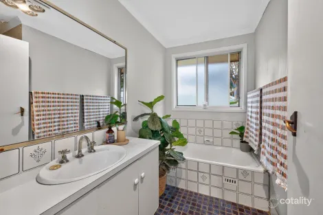 Property photo of 9 Stonehaven Drive Metford NSW 2323