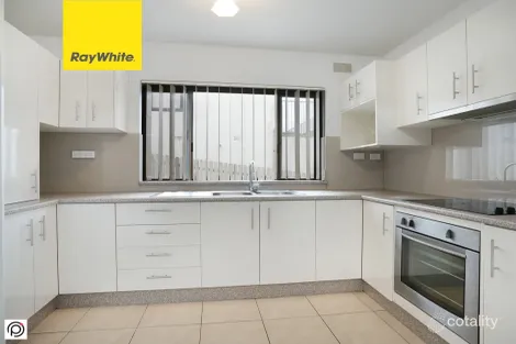 Property photo of 2/19 Second Avenue North Warrawong NSW 2502