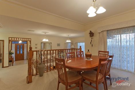 Property photo of 6 Astrid Court Berwick VIC 3806