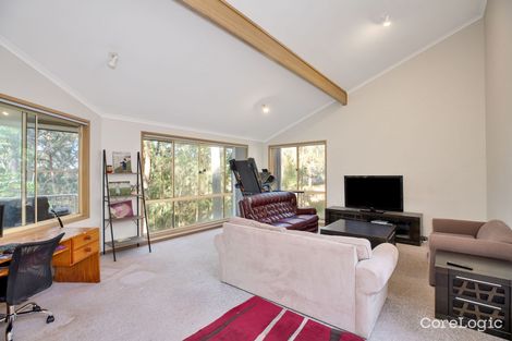 Property photo of 40 Seaview Close Eleebana NSW 2282