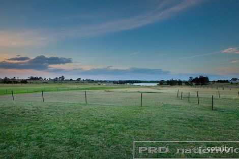 Property photo of 15 Reflection Drive Louth Park NSW 2320