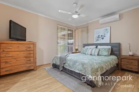 Property photo of 5 Sittella Place Glenmore Park NSW 2745