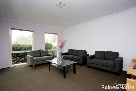 Property photo of 12 Portland Place Roxburgh Park VIC 3064