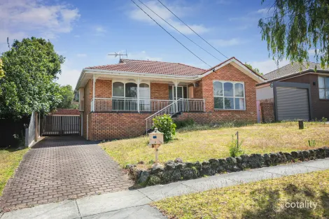 5 Entally Dr, Wheelers Hill, VIC 3150