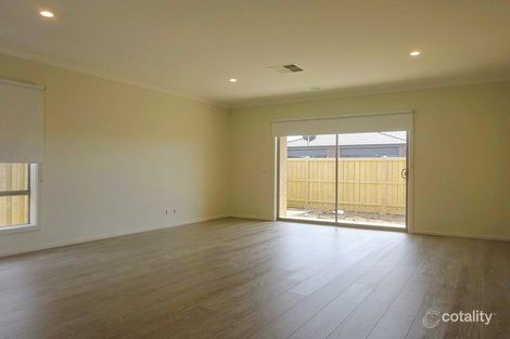 Property photo of 4 Kinkora Avenue Mickleham VIC 3064