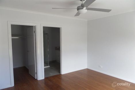 Property photo of 2/70 Smeaton Close Lara VIC 3212