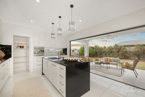 Property photo of 37 Sanctum Boulevard Mount Low QLD 4818
