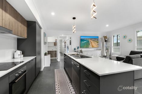 Property photo of 20 Harrow Circuit Greta NSW 2334