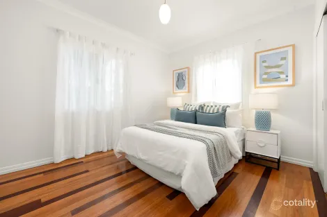 Property photo of 9 Newbolt Street Holland Park QLD 4121