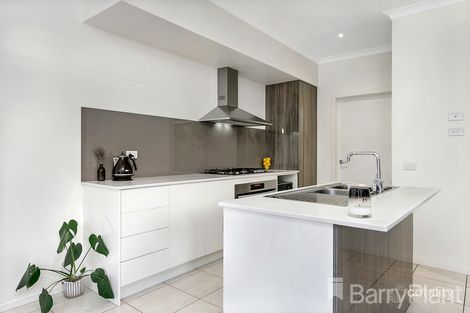Property photo of 57 Zara Close Bundoora VIC 3083