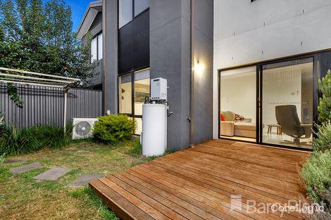 Property photo of 57 Zara Close Bundoora VIC 3083