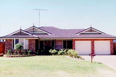 Property photo of 5 The Lakes Drive Glenmore Park NSW 2745