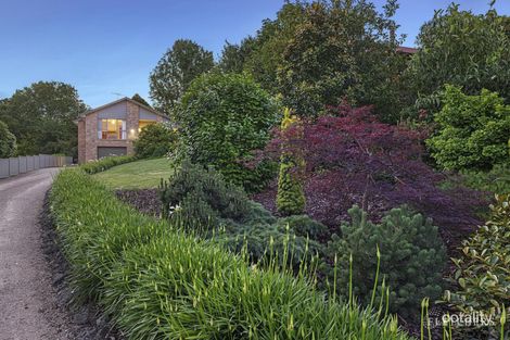 16 Victoria Ave, Monbulk, VIC 3793