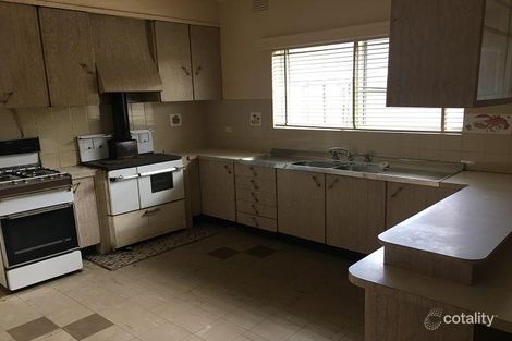 Property photo of 28 Ross Crescent Griffith NSW 2680
