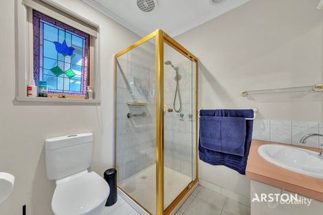 Property photo of 24 Dewsbury Court Narre Warren South VIC 3805