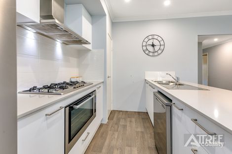 Property photo of 4 Silvergum Way Piara Waters WA 6112