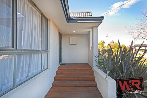 Property photo of 26 Hofrad Court Yakamia WA 6330