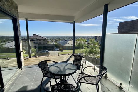 Property photo of 55 Montbrae Circuit Narre Warren North VIC 3804