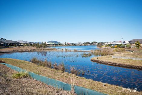 26 Shoreline Dr, Tea Gardens, NSW 2324