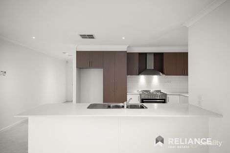 Property photo of 102 Sunnybank Drive Point Cook VIC 3030