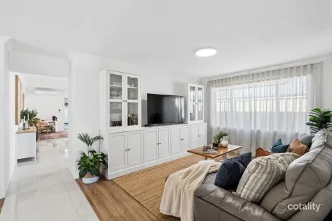 Property photo of 4 Dresden Street Hocking WA 6065