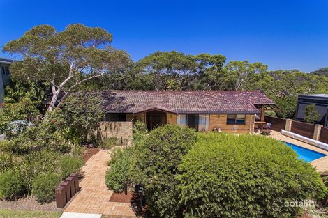 Property photo of 40 Cammaray Road Castle Cove NSW 2069