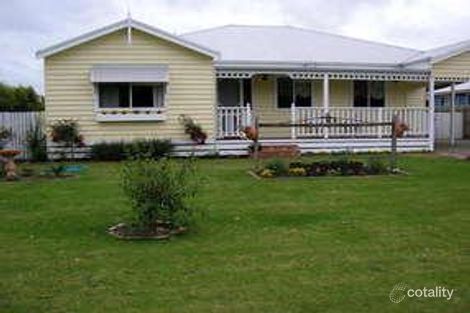 Property photo of 26 Cambridge Street Lang Lang VIC 3984