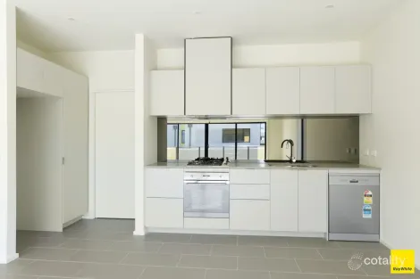 Property photo of 8 Selo Walk Avondale Heights VIC 3034
