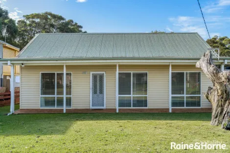 Property photo of 92 Curvers Drive Manyana NSW 2539