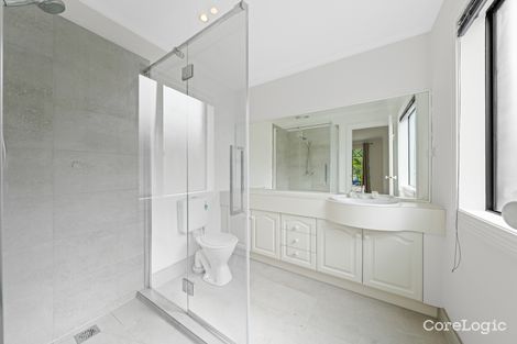 Property photo of 12 Golden Leaf Avenue Narre Warren South VIC 3805