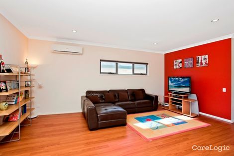 Property photo of 61 Zane Street Molendinar QLD 4214