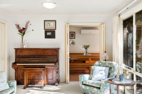 Property photo of 22 Hayward Street Macgregor ACT 2615