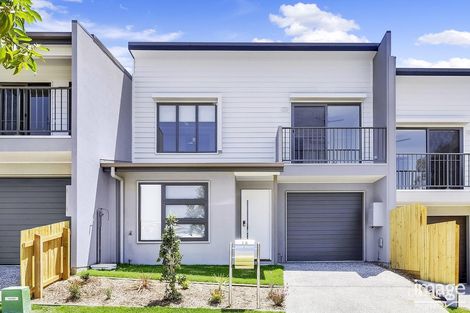 Property photo of 18 Bottlebrush Drive Deebing Heights QLD 4306