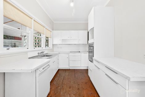 Property photo of 10 Bridgeview Crescent Forestville NSW 2087