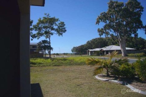 Property photo of 11 Turtle Place Blacks Beach QLD 4740