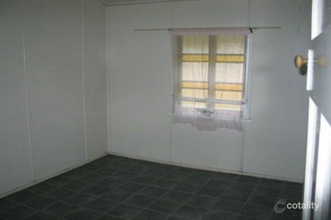 Property photo of 34 Beach Road Sarina QLD 4737