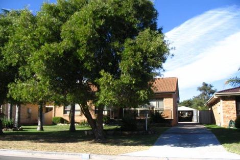 89 Barton St, Oak Flats, NSW 2529