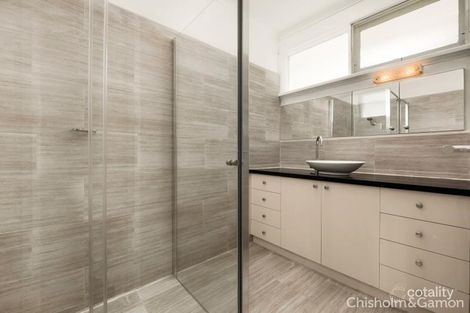Property photo of 2/36 Riddell Parade Elsternwick VIC 3185
