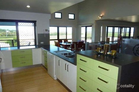 Property photo of 39 Cinnamon Drive Glenella QLD 4740