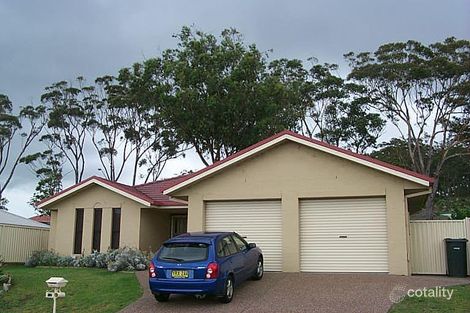 12 Peter Mark Cct, South West Rocks, NSW 2431